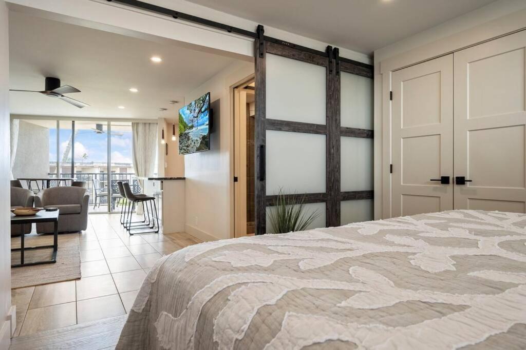 Hale Ono Loa 403- Top Floor, Ocean View, & Complete Modern Remodel Appartement Kahana Buitenkant foto