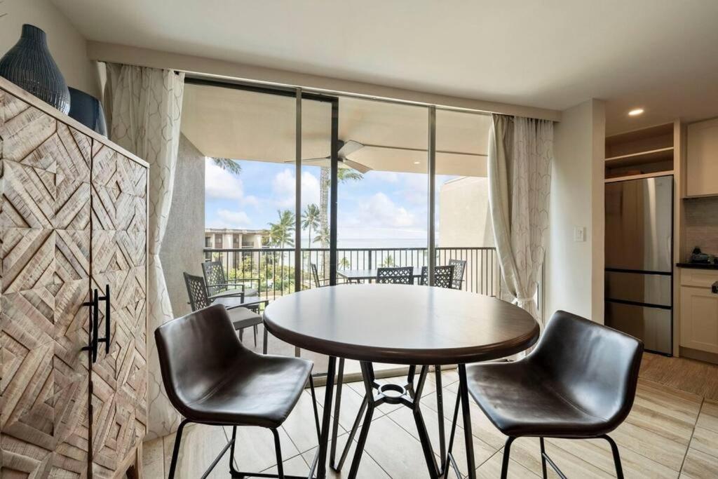 Hale Ono Loa 403- Top Floor, Ocean View, & Complete Modern Remodel Appartement Kahana Buitenkant foto