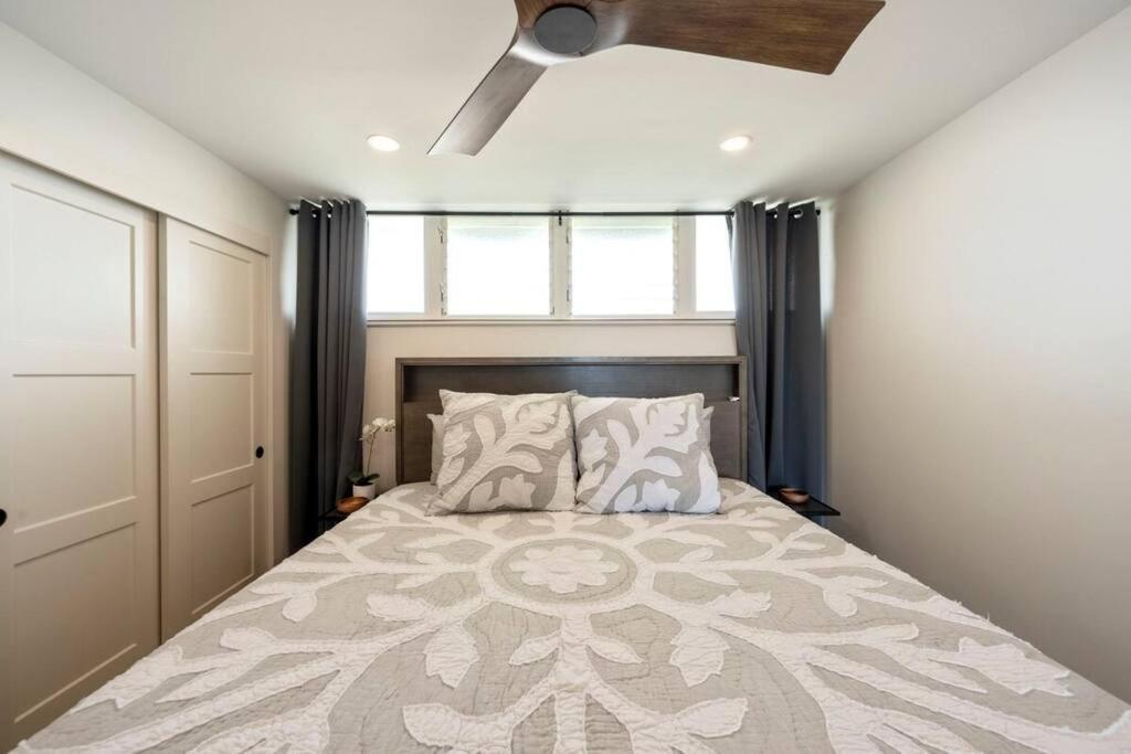 Hale Ono Loa 403- Top Floor, Ocean View, & Complete Modern Remodel Appartement Kahana Buitenkant foto