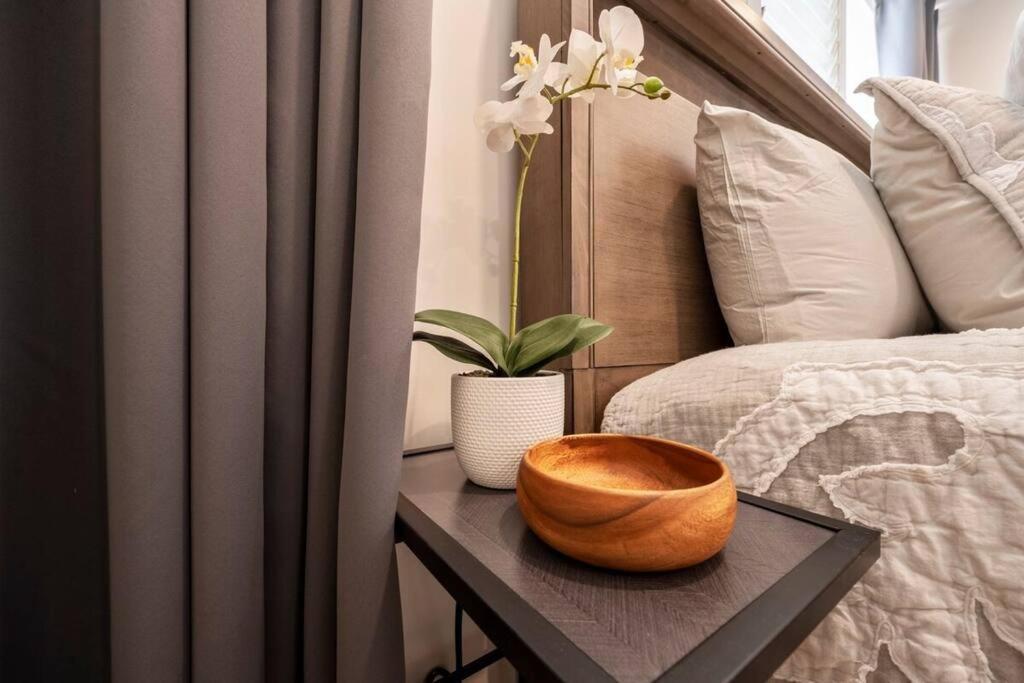 Hale Ono Loa 403- Top Floor, Ocean View, & Complete Modern Remodel Appartement Kahana Buitenkant foto
