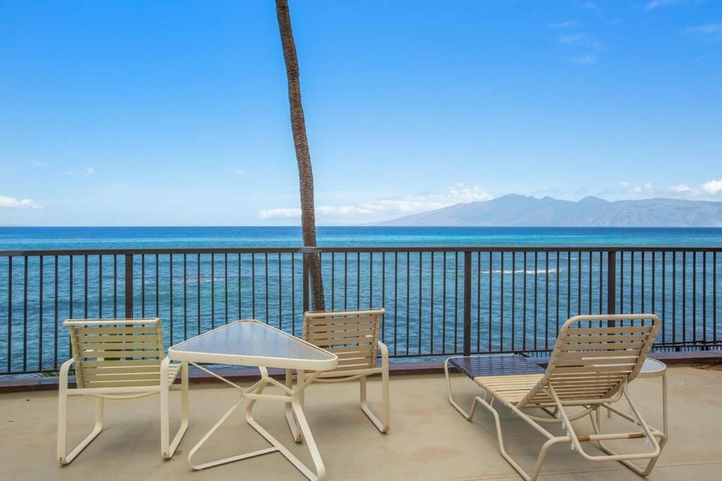 Hale Ono Loa 403- Top Floor, Ocean View, & Complete Modern Remodel Appartement Kahana Buitenkant foto